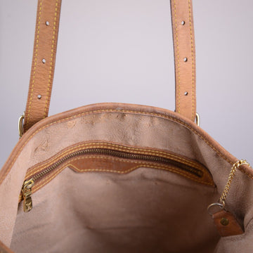Louis Vuitton Bucket GM Monogram Tote Bag With Pouch – Lost Designer